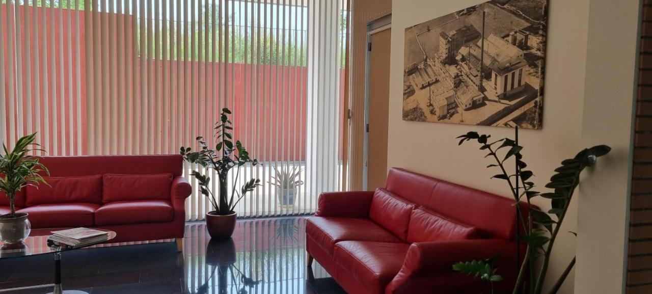 Apartaments Els Quimics Girona Esterno foto