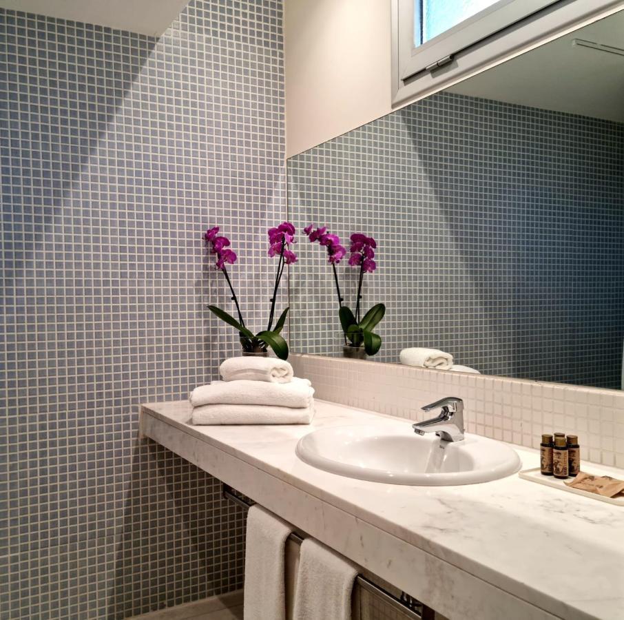 Apartaments Els Quimics Girona Esterno foto